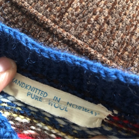 Vintage Handknit Norwegian Woolen Cardigan - Picture 9 of 15